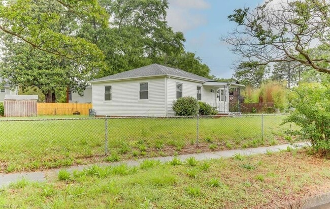 Photo - 7725 Fayver Ave