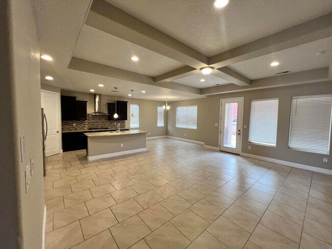 Photo - 1955 Castle Peak Loop NE