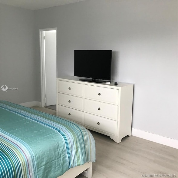 Photo - 3801 S Ocean Dr Unit 10V