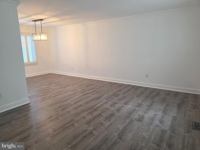 Photo - 251 Fir Tree Ct