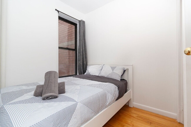 Photo - 300 E 93rd St Unit SI ID1032028P