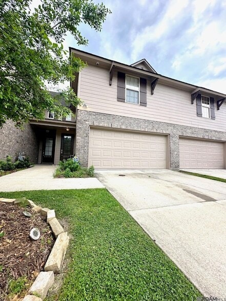 Photo - 18163 Pinehurst Dr
