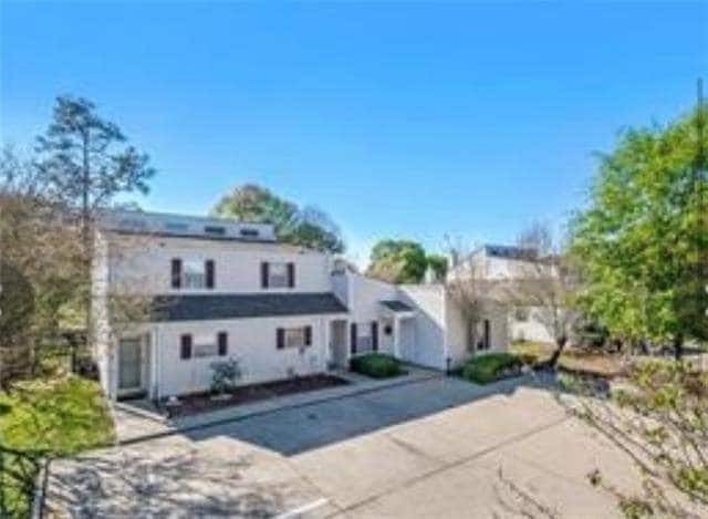 Building Photo - 16 Birdie Dr Unit 3E