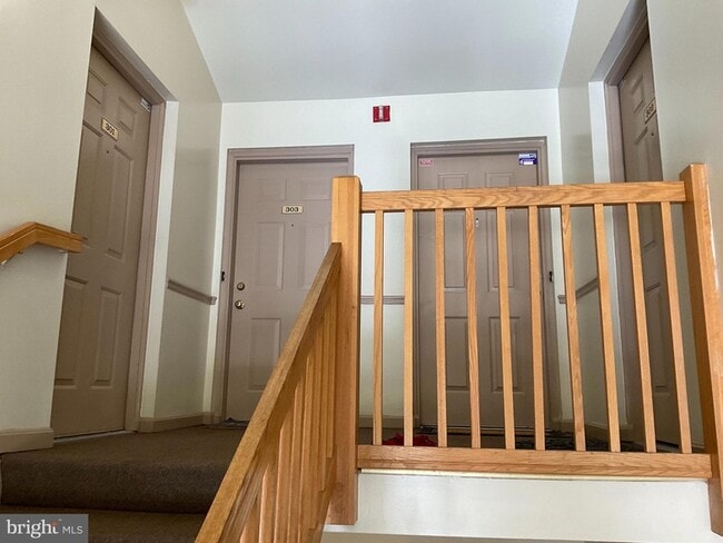 Photo - 9808 Lake Point Ct Unit 301