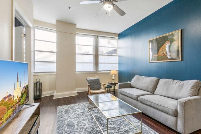 Building Photo - 925 Common St Unit ID1266939P