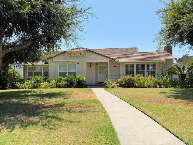 Building Photo - 1162 Panorama Dr