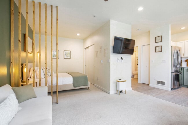 Photo - 2324 1st Ave Unit ID1231208P