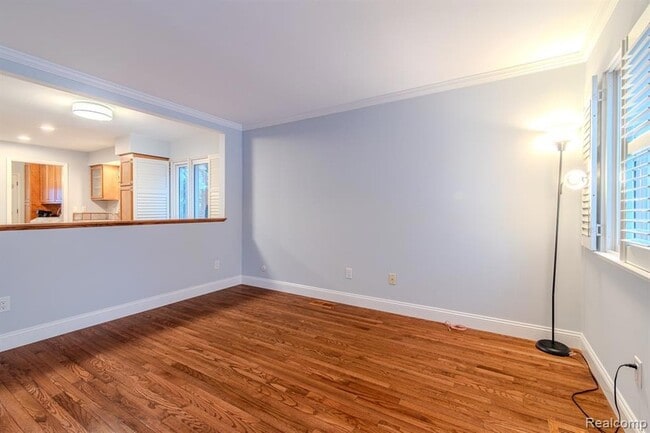 Photo - 122 N Helen Ave