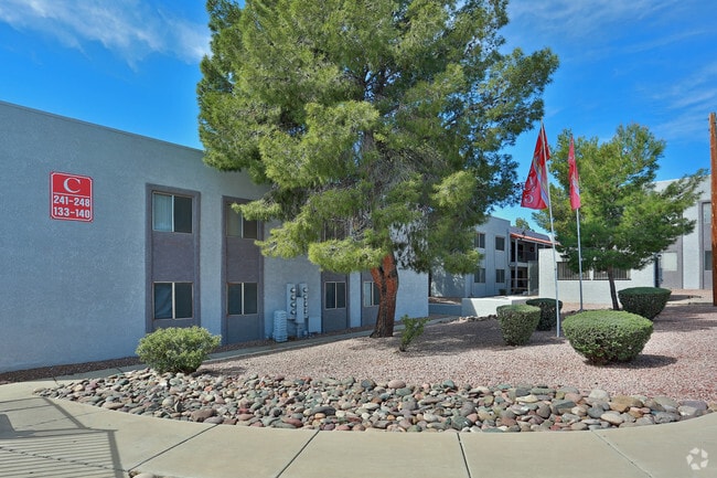 Photo - Mountain Lakes Apartments