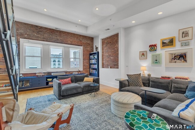 Photo - 116 Crown St