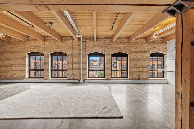 Photo - 404 N Washington Ave