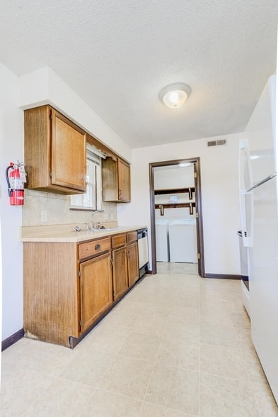 Photo - 406 W Southampton Dr Unit A