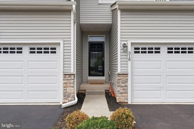 Photo - 318 Ridgewood Dr