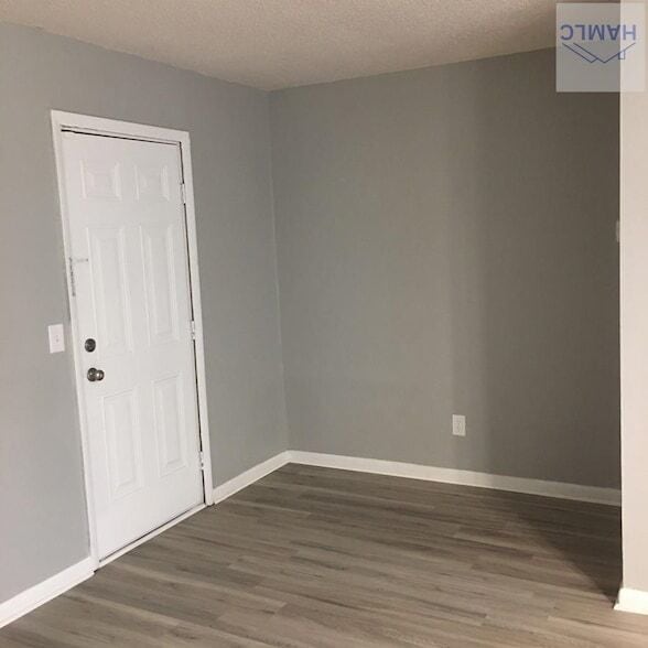 Photo - 901 Olmstead Dr