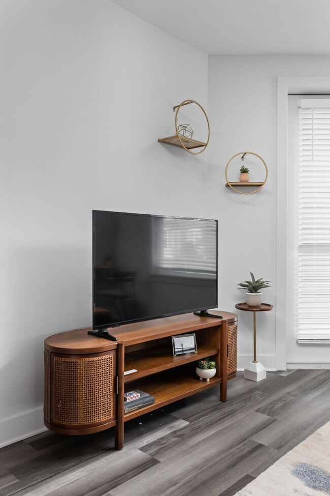 Photo - 520 E Washington St Unit ID1407020P