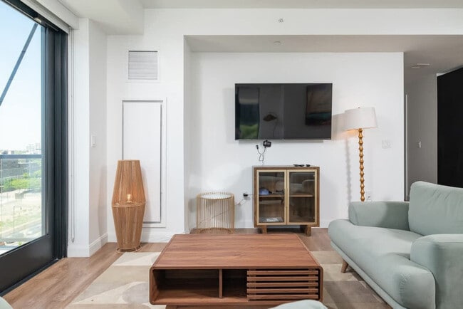 Photo - 151 North First Street-SI ID1252113P Unit SI ID1252113P