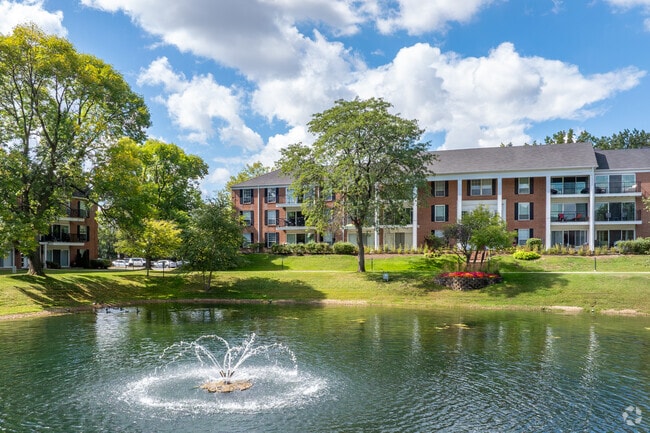 Alternate - Versailles on the Lakes Oakbrook*