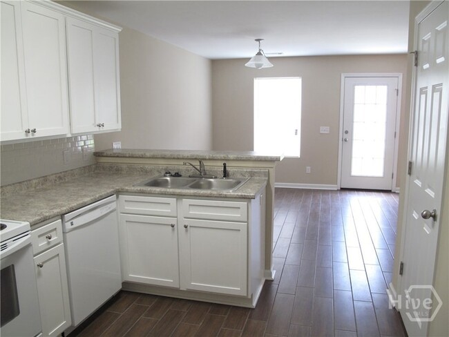 Photo - 145 Connor Lp