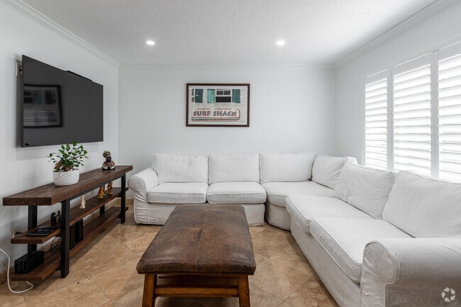 1,175SF - 3BR, 2BA - Furnished Corporate Housing Townhome