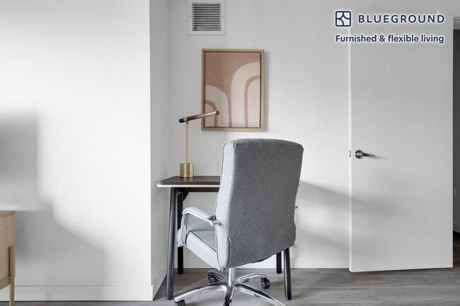 Photo - 1530 Belmont Ave Unit FL6-ID246