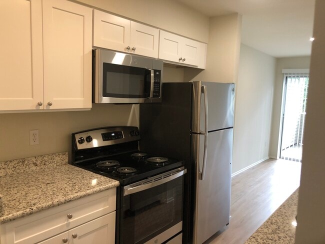 Photo - Patiohouse Apartments