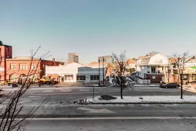 Photo - 154 Broadway Unit FL2-ID1107