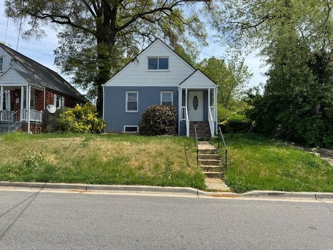 Photo - 9405 Rhode Island Ave