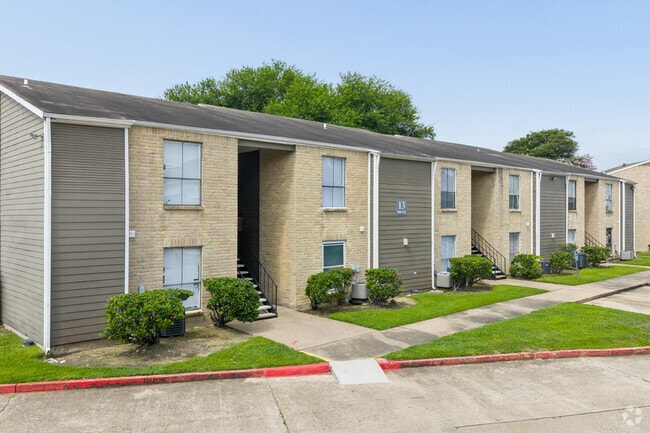 Primary - Kirkwood Landing Apartments