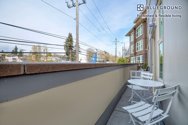 Photo - 3920 Stone Way N Unit FL3-ID564