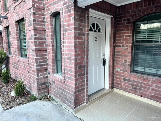 Photo - 213 S 49th St