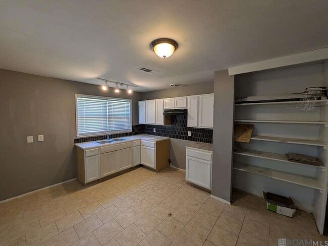 Photo - 5966 Clayton Dr