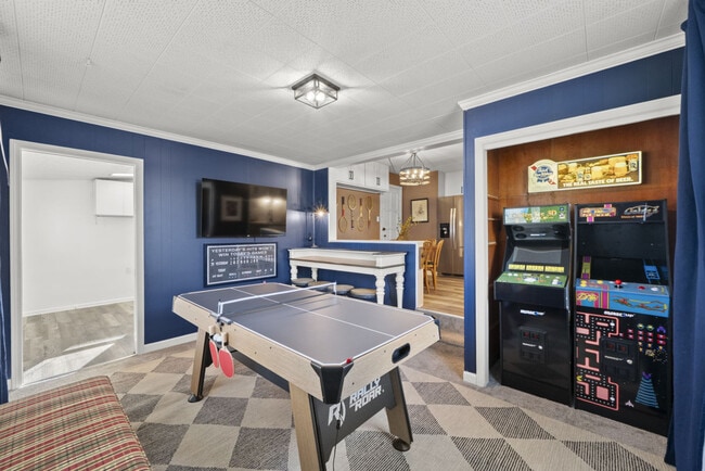 Building Photo - 1710 Hess Blvd Unit ID1340543P