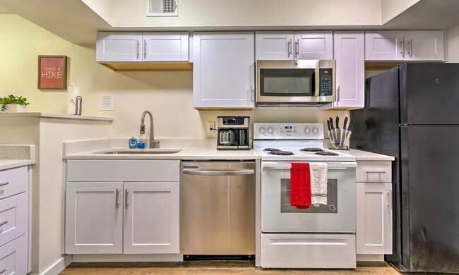 Photo - 805 Bishop Warren Dr Unit SI FL2-ID1296535P
