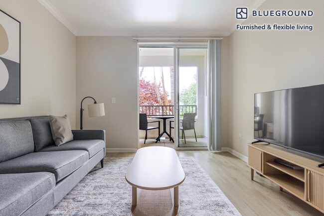 Building Photo - 700 Agnew Rd Unit FL2-ID2018