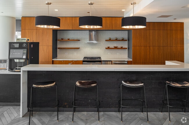 Club Room - 1407 on Michigan