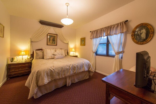 Photo - 300 Main St Unit ID1265988P