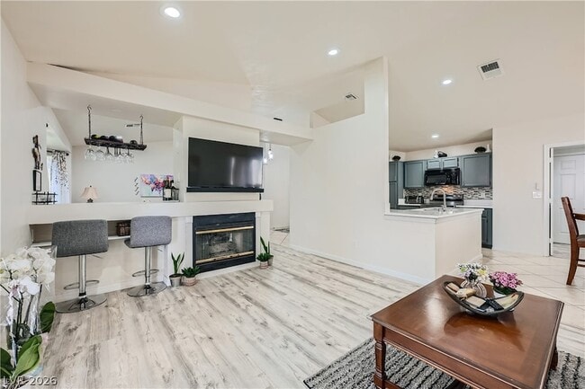 Photo - 113 Montclair Dr