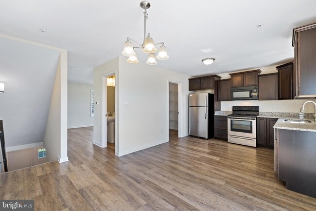 Photo - 804 Rising Sun Ln