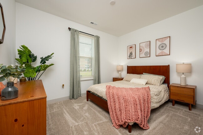 2BR, 2BA - 1,086SF - Second Bedroom - Riley Crossing at Gateway Park