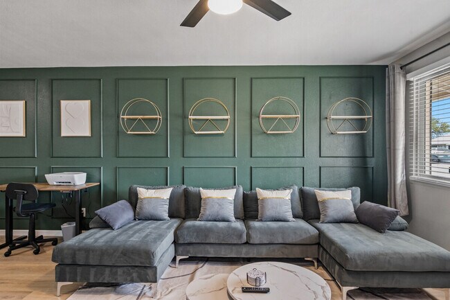 Photo - 4127 W Wilshire Dr Unit ID1244301P