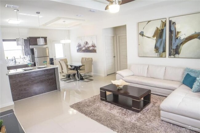 Photo - 1705 W Garrison Dr Unit 2