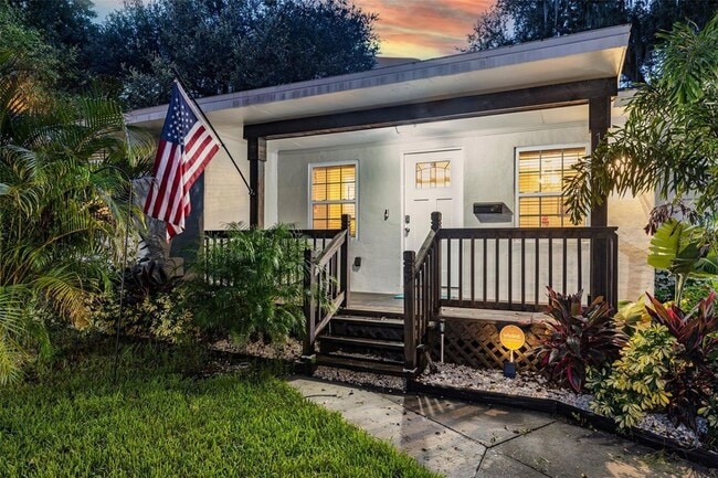 Photo - 113 W Adalee St