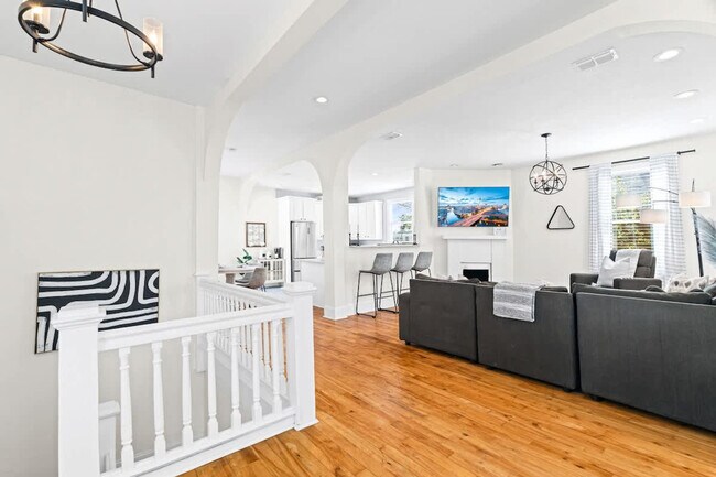 Photo - 1445 N Laura St Unit SI ID1578537P