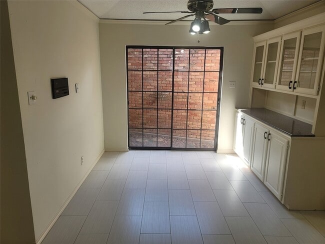 Photo - 5719 Encore Dr