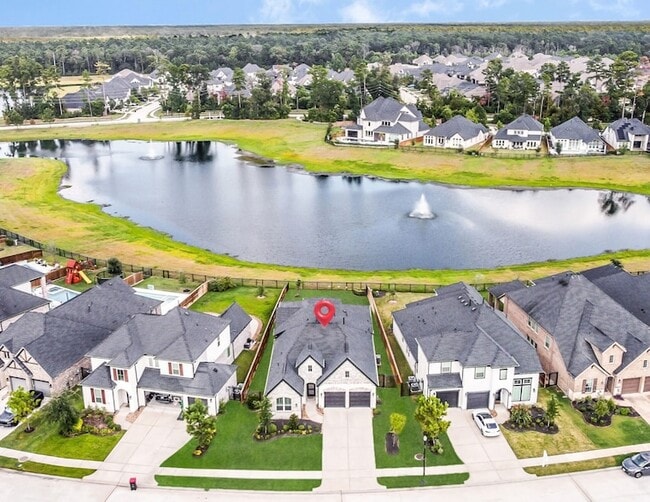 Building Photo - 28289 Emerald Bnd