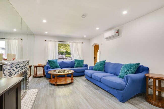 Photo - 112 Rockwood Pl Unit ID1300312P