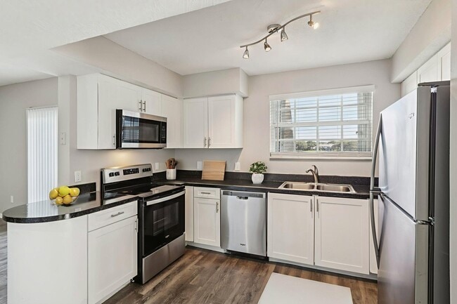 Photo - ARIUM Cypress Lakes