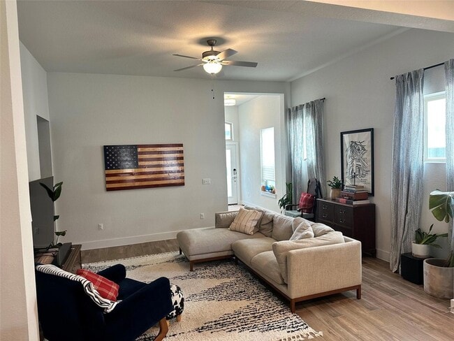 Photo - 8600 Cumbrae Ln