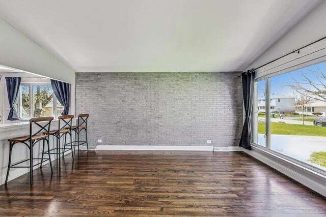 Photo - 509 N Willow Rd