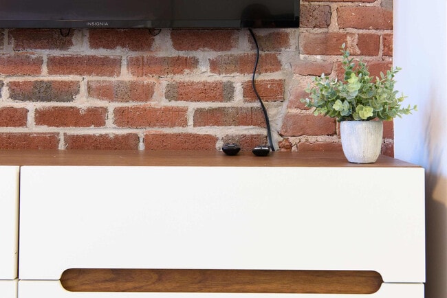 Building Photo - 240e E 75th St Unit FL2-ID1021882P